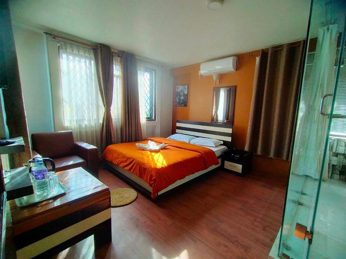 The Majestic Bed & Breakfast Kathmandu Exterior photo